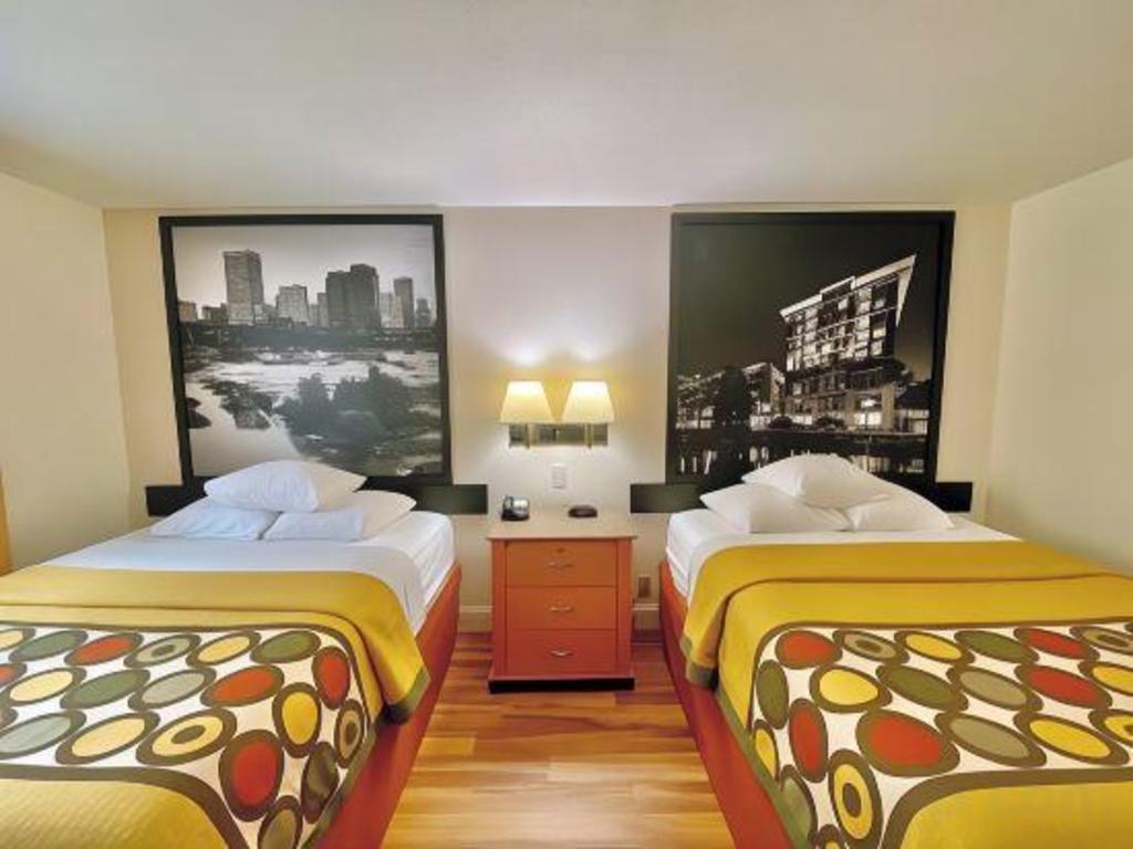 Super 8 by Wyndham Anderson/Clemson Area Main image 2